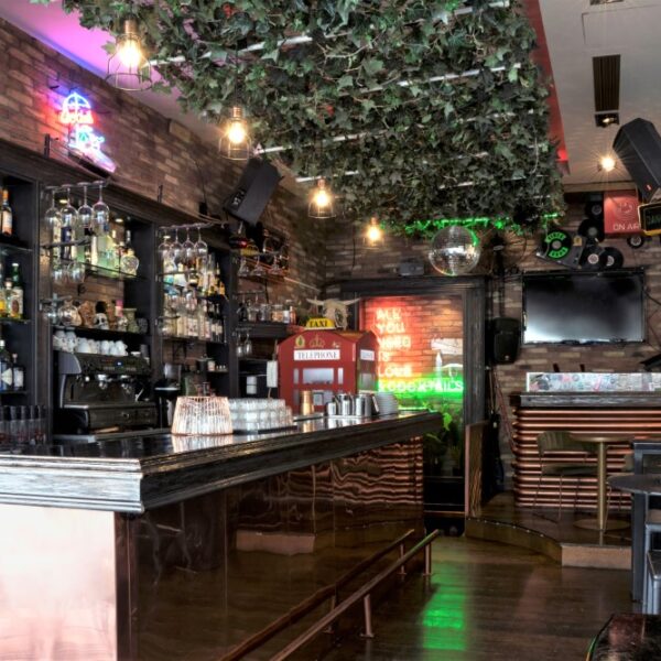 bulls eye cafe grevena